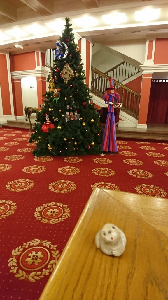 The foyer of the Novosibirsk Opera and Ballet Theatre